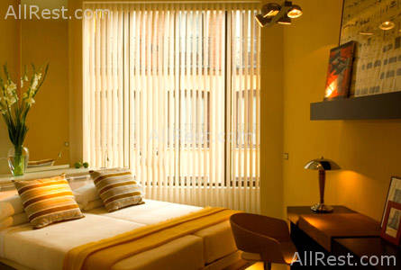 Room Mate Alicia 8